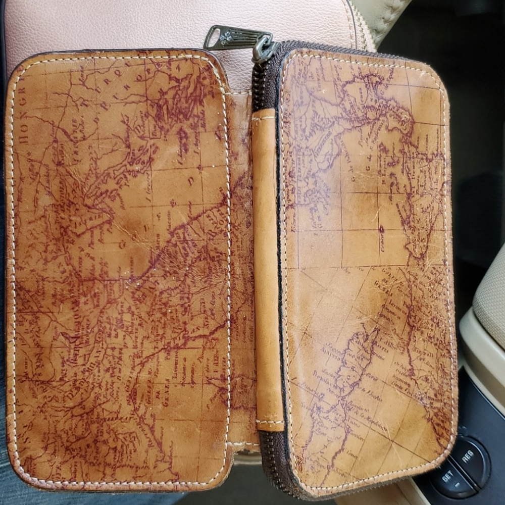 Wallet - Picture 5 of 7
